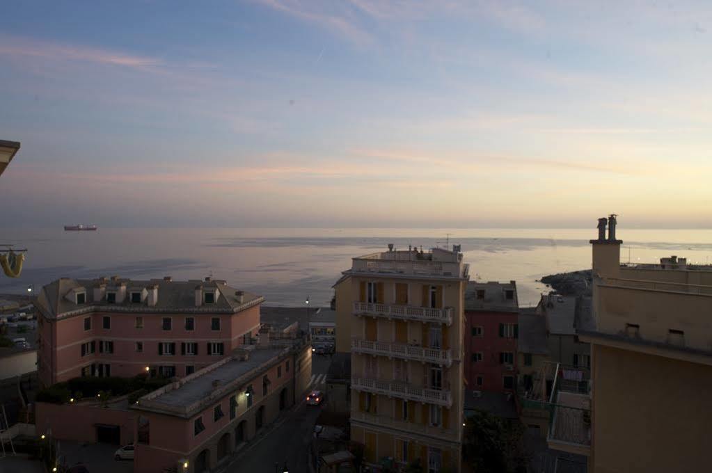 Hotel Tirreno Генуя Экстерьер фото
