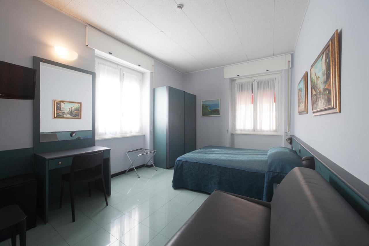Hotel Tirreno Генуя Экстерьер фото